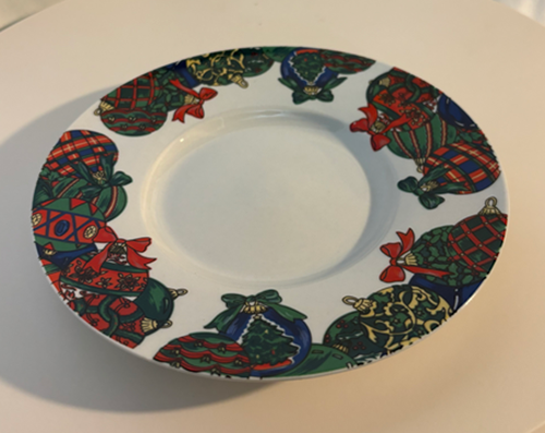 Holiday Elegance collection - Multicolor Christmas Ornaments Cups and Saucers (set of 4 cups and saucers)